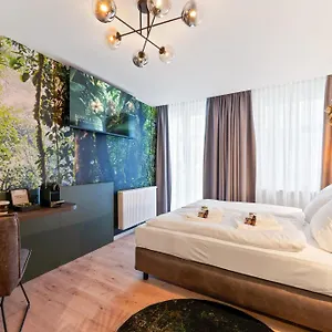 Jungle No5 Boutique - City-center Hotel